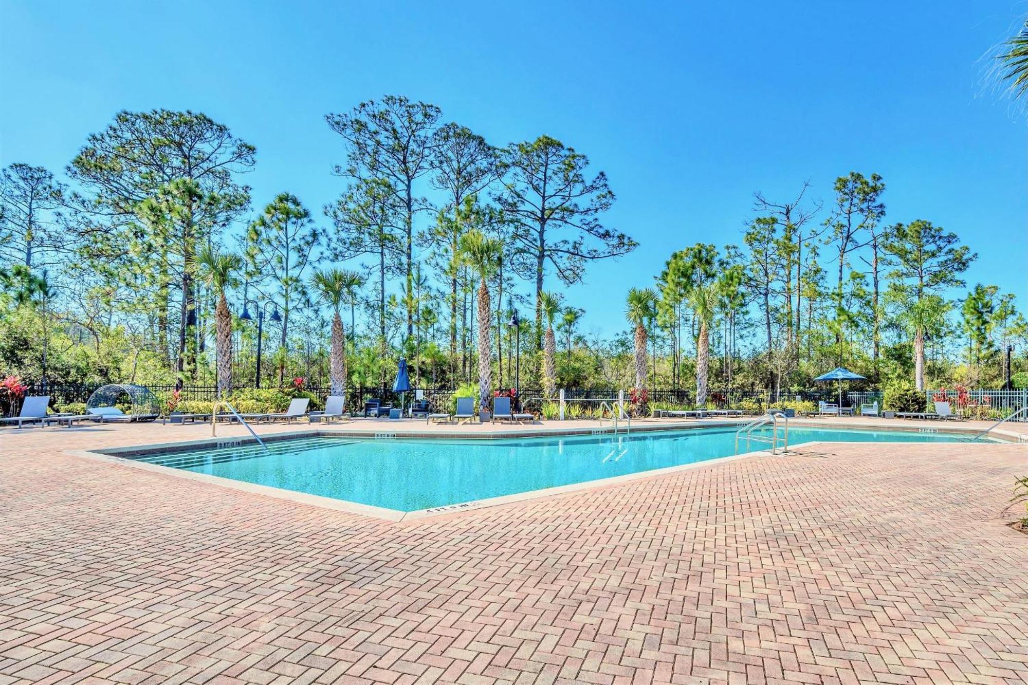 Modern 3Br Near Disney - Pool And Hot Tub! Orlando Exterior photo